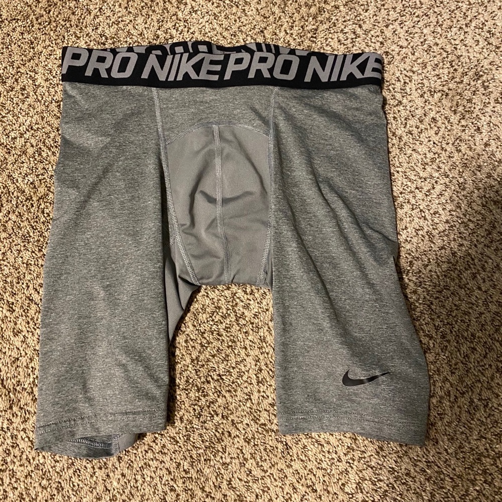 PRICE REDUCED. TODAY ONLY Men’s NikePRO Spandex